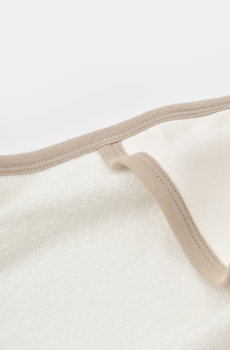 Pureopia — Organic Towel and wash cloth Set — Giraffe